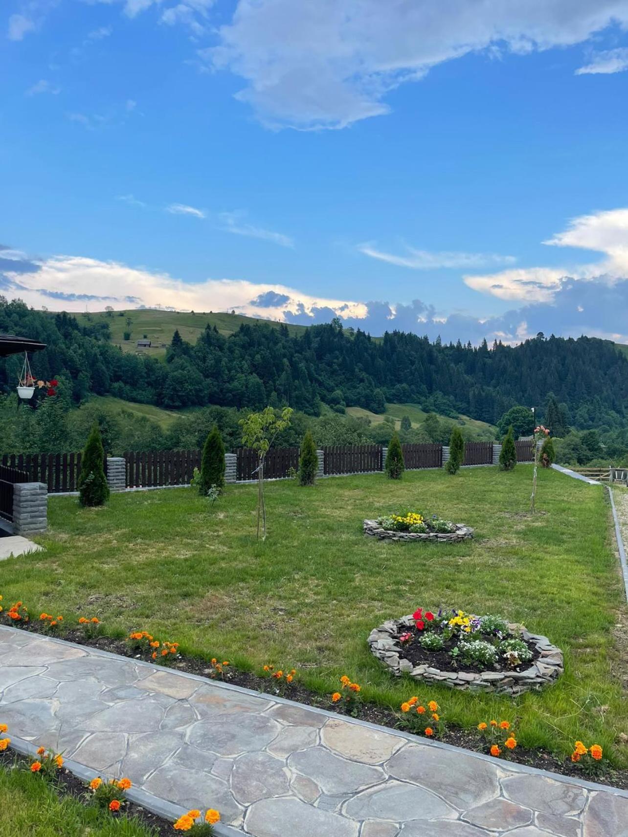 Карпатська Криївка Yasinia Exterior foto